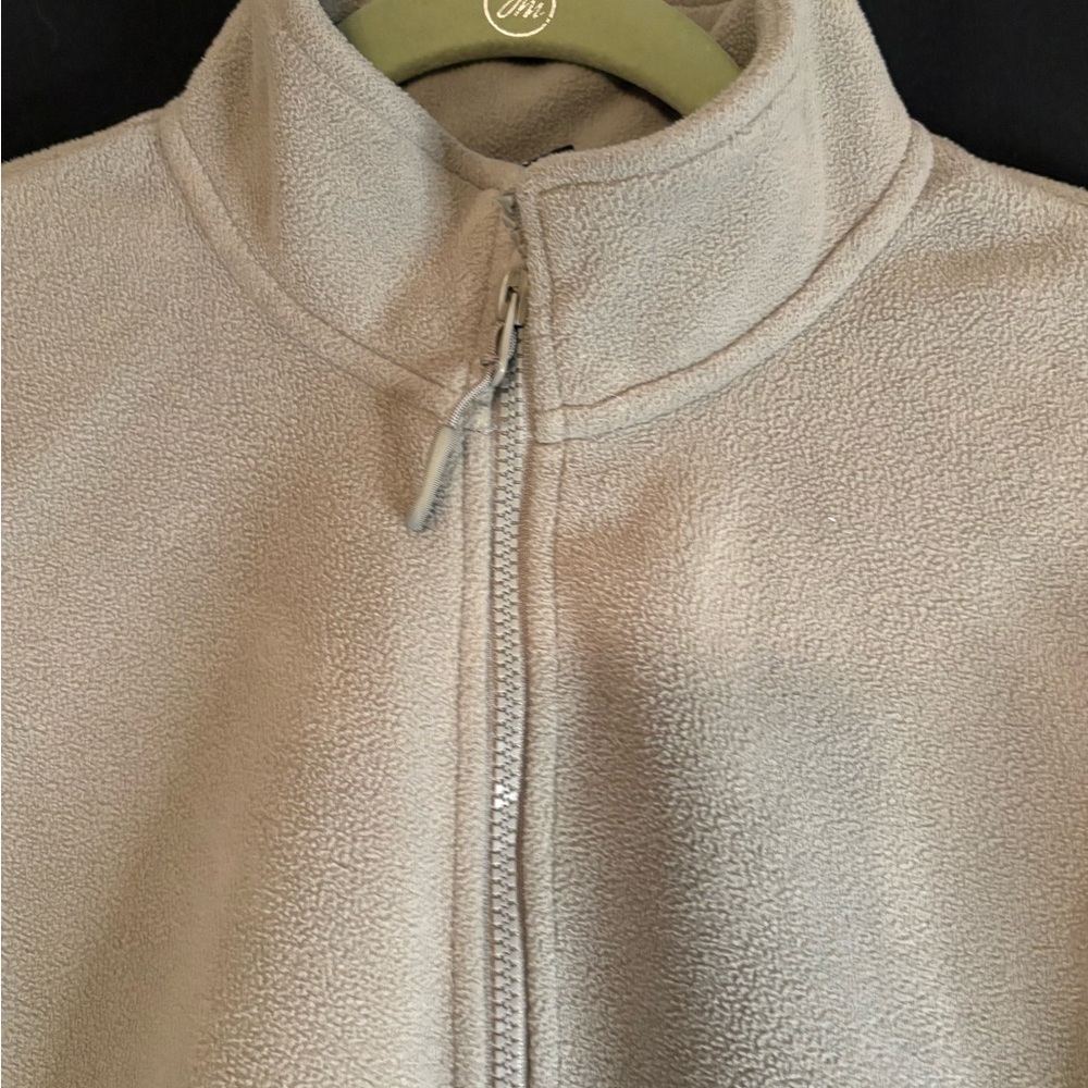 Light gray jacket - image 3